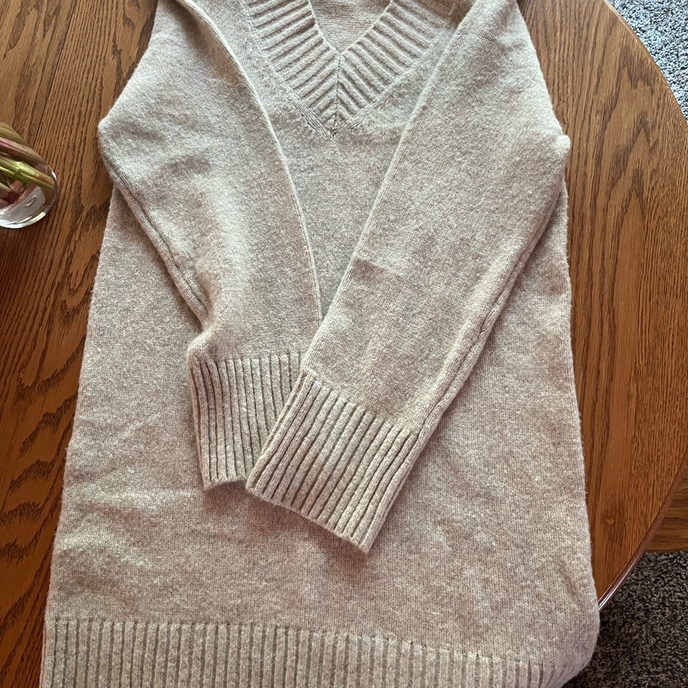 Abercrombie & Fitch Cream V-Neck Dress